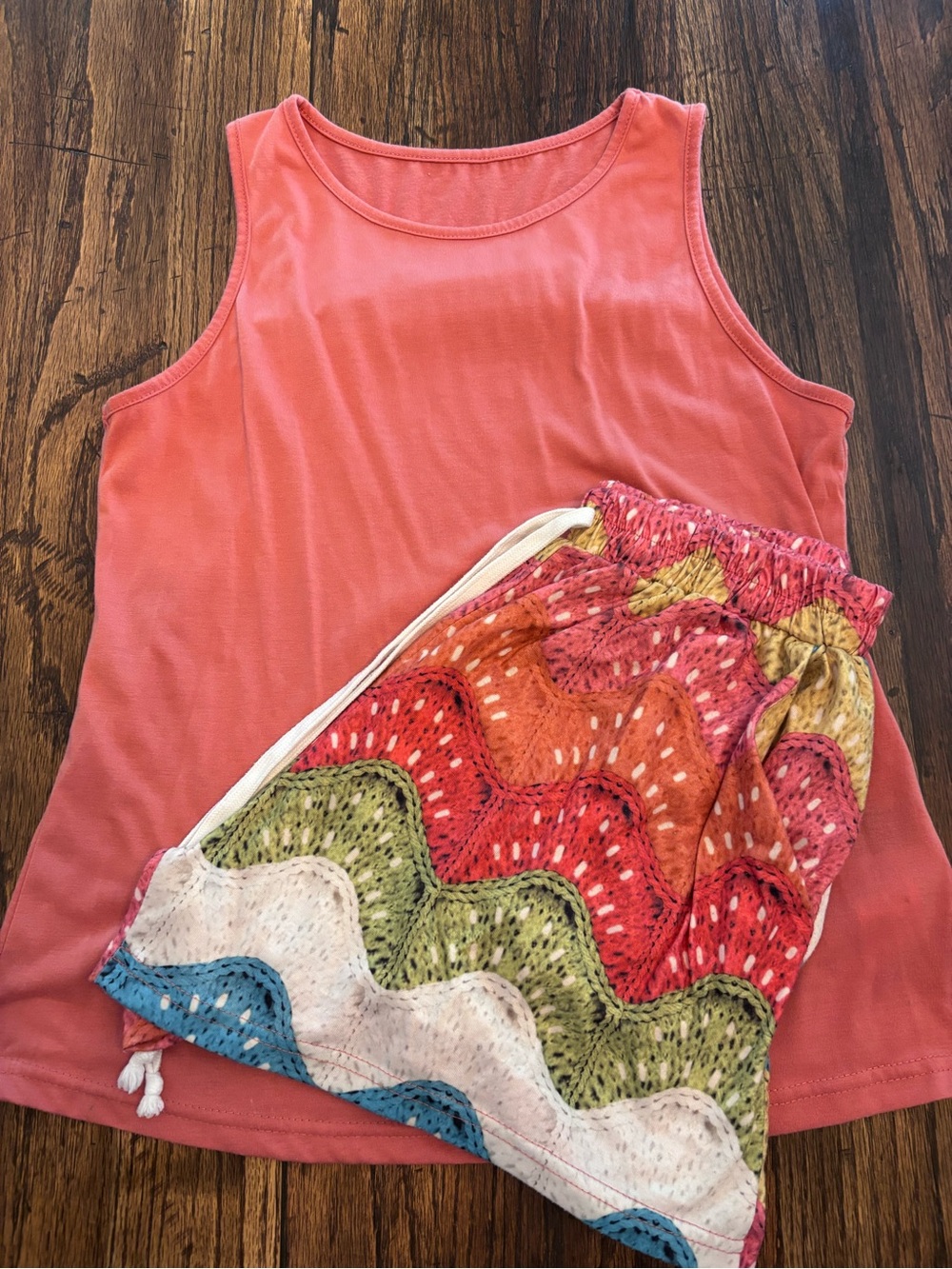 Bright Scalloped Stripe Drawstring Shorts/tank set